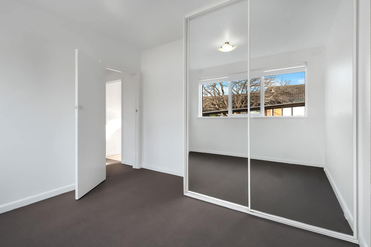 mirror sliding robe doors