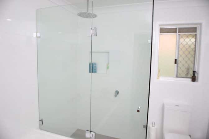 frameless shower screen