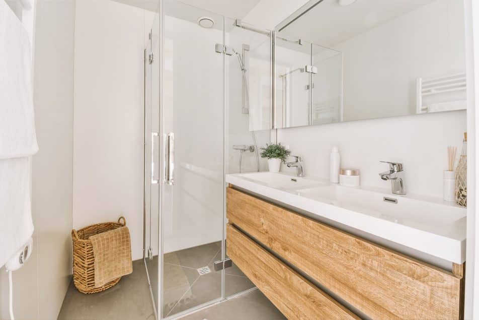 Shower Screens for small bathrooms