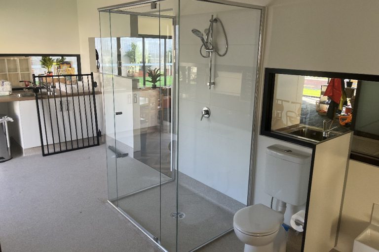 Pivot Door Shower Screen Buying Guide